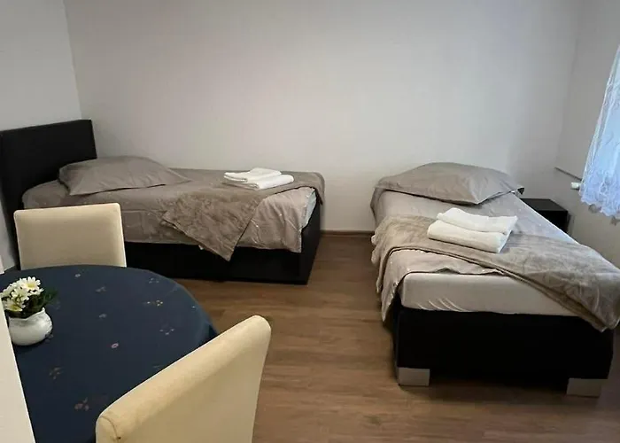 Gaestehaus An Der Kirche * لوثرستادت ايسليبن